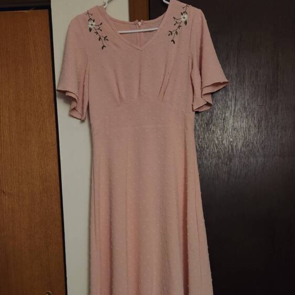 Midi plink dress with embroidery